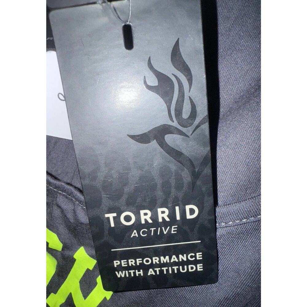 Torrid Active T Shirt Womens 2 Black Cold Shoulder Sleeve Weights Before Dates - Picture 5 of 10